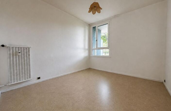 À vendre appartement T3bis avec cave et stationnement facile — photo 5