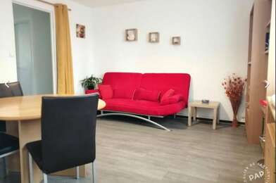 Appartement 3 pièces 860 €