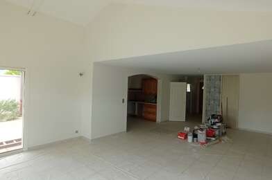 Maison 6 pièces 1980 €