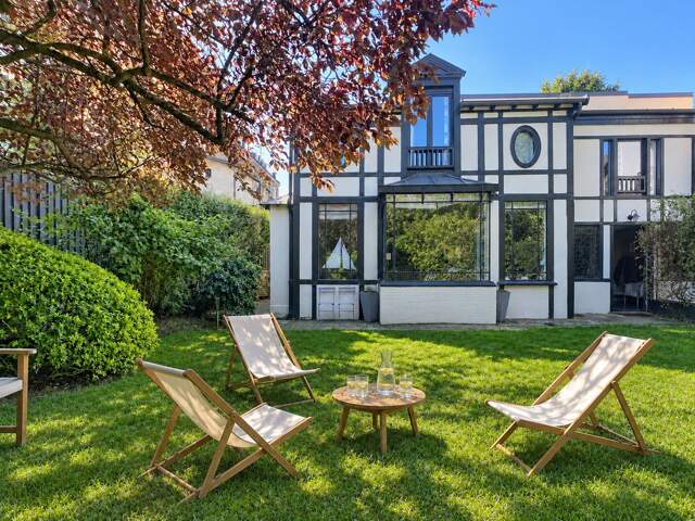 Maison à vendre 7 pièces VERSAILLES (78) — photo du bien
