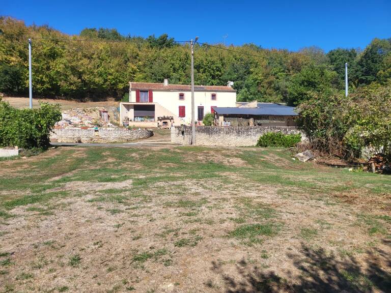 Maison à vendre 7 pièces LOUIN (79) Terrain 3064 m² — photo 1