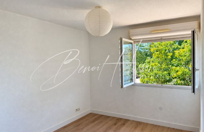Appartement T2 de 43.60m² avec terrasse couverte et 1 place de parking — photo 5