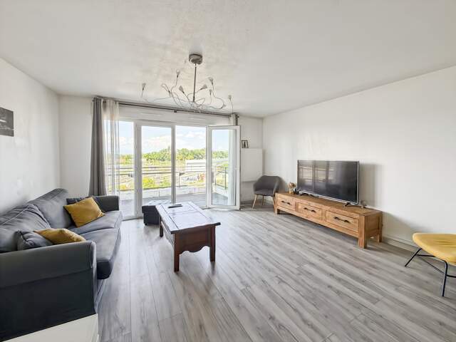 A VENDRE - Appartement dernier étage T2 54m2 - Annemasse Gare — photo du bien