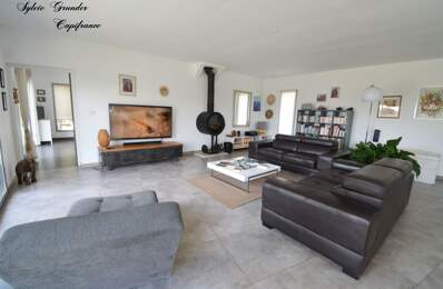 Dpt Bouches du Rhône (13), à vendre VERNEGUES maison P5 de 180 m² - Terrain de 1 300,00 m² - Plain pied — photo du bien