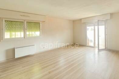 Appartement 3 pièces 218400 €