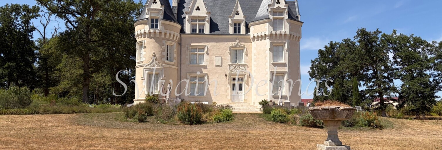 Maison 8 Pièces 350 m² à vendre à Loches (37600)