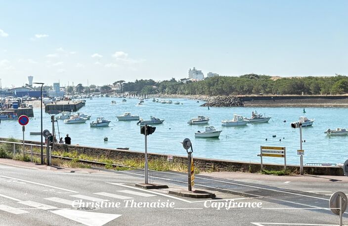 Maison à vendre 8 pièces VUE MER et PORT, Garage, à 5OO m. de la plage de Boisvinet SAINT GILLES CROIX DE VIE (85) — photo 5