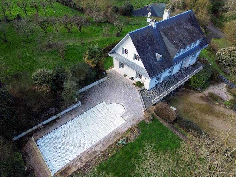 Maison à vendre 10 pièces SAINT LOUP LAMAIRE (79) 5 755 m² de TERRAIN — photo 1