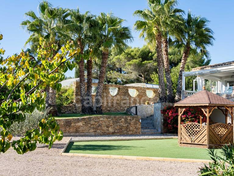 Maison à vendre 5 pièces LA CIOTAT (13) Terrain 3000 M2 Piscine,  Triple garage — photo 1