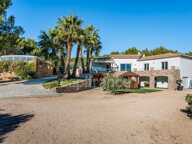 Maison à vendre 5 pièces LA CIOTAT (13) Terrain 3000 M2 Piscine,  Triple garage — photo 2