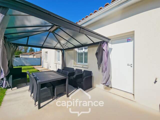Maison de plain pied construite 2019, 3 chambres, jardin, garage, lumineuse, secteur calme, accès du jardin à la voie verte — photo du bien