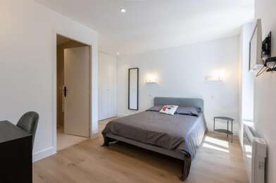 Appartement 1 pièces 827 €