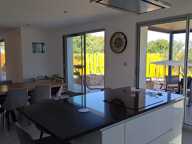villa, 145 m² hab. 1 100 m² de terrain — photo 4