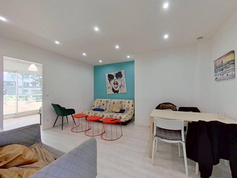 93 rue Marius Berliet-Lyon-69008 - Chambre 1  - T5 Meublé - 495 €CC — photo 1