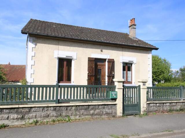 Maison des années 30 sur 1 532 m² de terrain — photo du bien