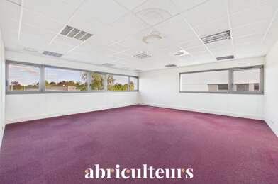 Bureau  402800 €