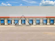 A LOUER 3900 M² ENTREPOT - BUREAUX A GARGENVILLE — photo 4