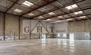 Local industriel  3800 m² à vendre à Amilly (45200)