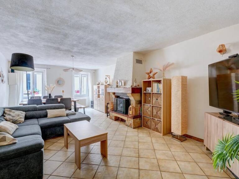 Maison de 7 pièces de 148 m² à Villefranche-sur-Saône — photo 1