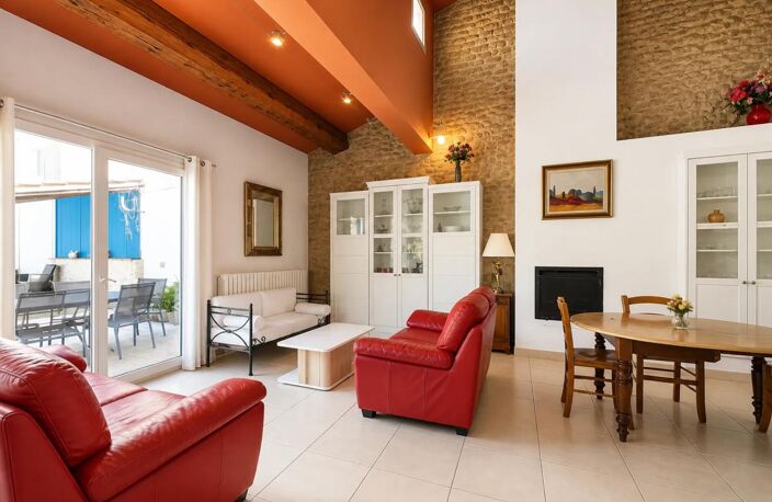 FOURAS – Maison familiale 116 m² • Piscine • Jardin 460 m² • Centre-ville à pied — photo 2