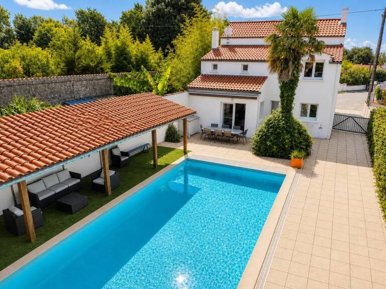 FOURAS – Maison familiale 116 m² • Piscine • Jardin 460 m² • Centre-ville à pied — photo 1