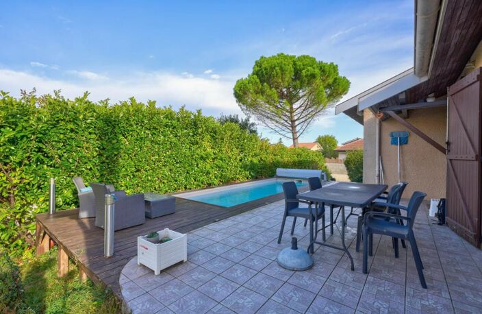 Maison de 4 pièces de 151 m² à Meyzieu — photo 2