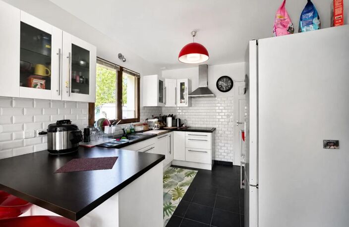 Maison de 5 pièces de 90 m² à Saint-André-le-Gaz — photo 4