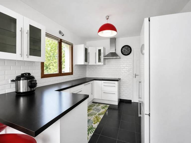Maison de 5 pièces de 90 m² à Saint-André-le-Gaz — photo 1