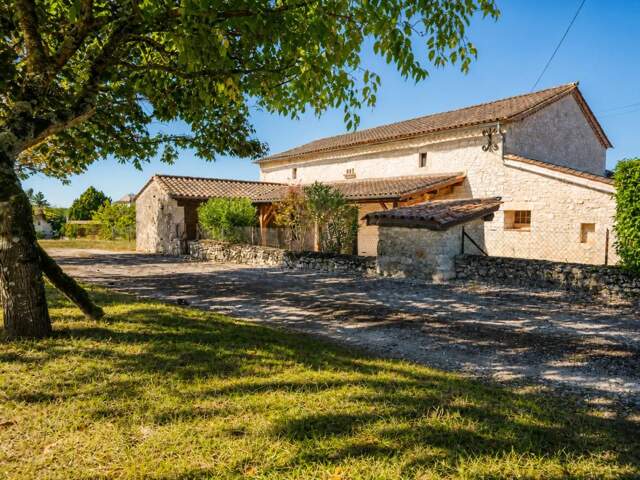 Maison de 5 pièces de 181m² à Loubès-Bernac — photo du bien