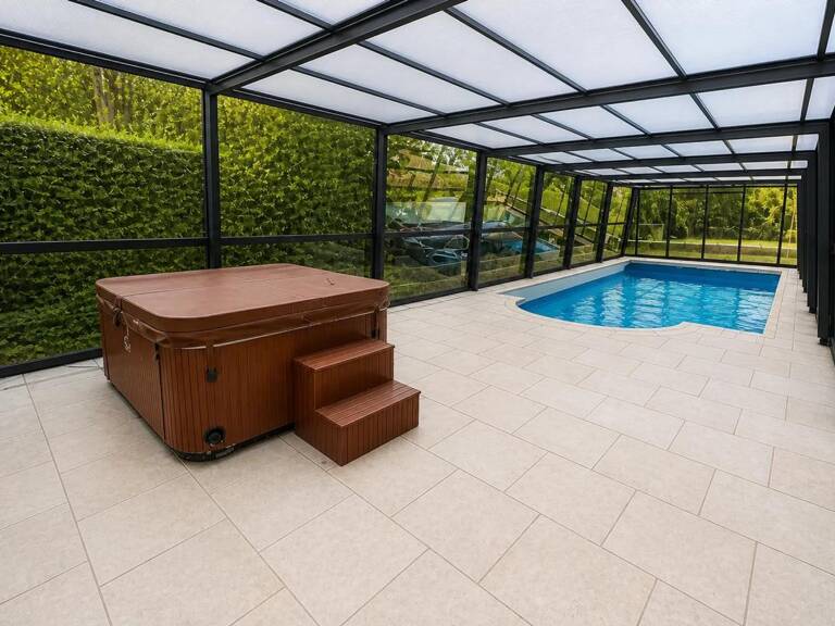 MAISON 145 M² RUY MONTCEAU — photo 1