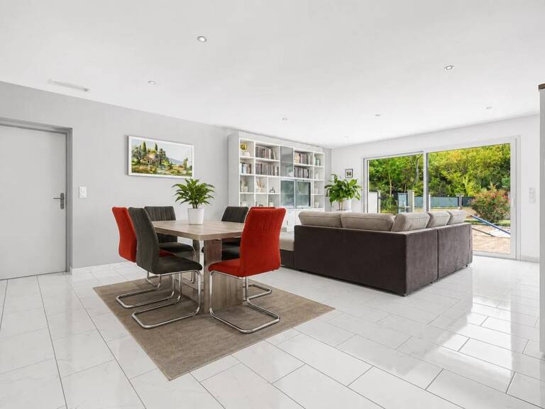 Maison de 5 pièces de 130 m² à L'Isle-sur-la-Sorgue — photo 1
