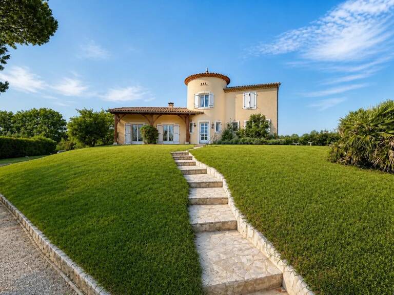 Maison de 7 pièces de 185 m² à Montpon-Ménestérol — photo 1