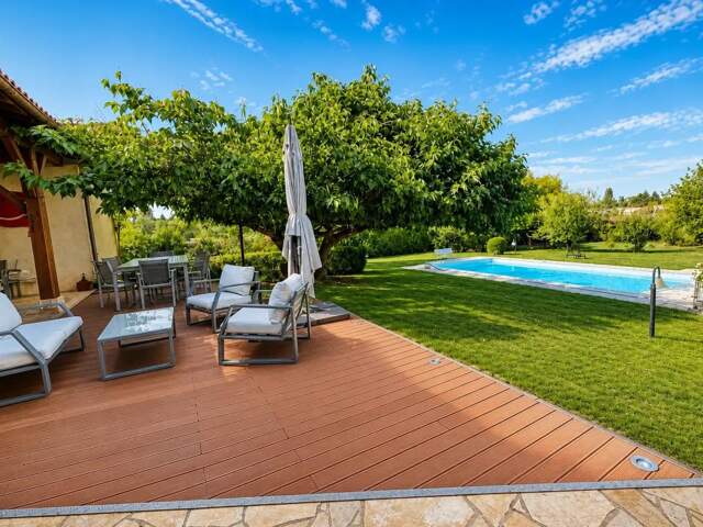Maison de 7 pièces de 185 m² à Montpon-Ménestérol — photo du bien