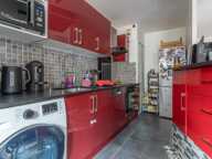 Appartement 3 pièces de 67 m² à Suresnes — photo 3