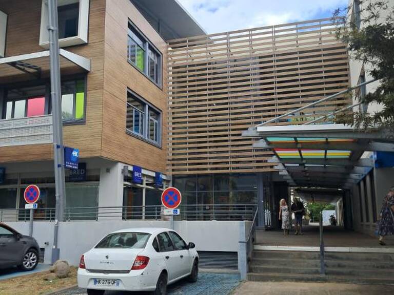 LOCAL COMMERCIAL 91m² POUR INVESTISSEUR — photo 1