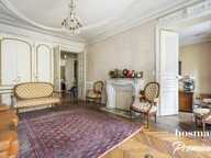 A rénover - 5 pièces de 120 m² - Rue Du Faubourg Poissonnière — photo 4