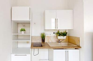 Appartement à vendre - Studio entièrement rénové - 2e arrondissement - 202 — photo du bien