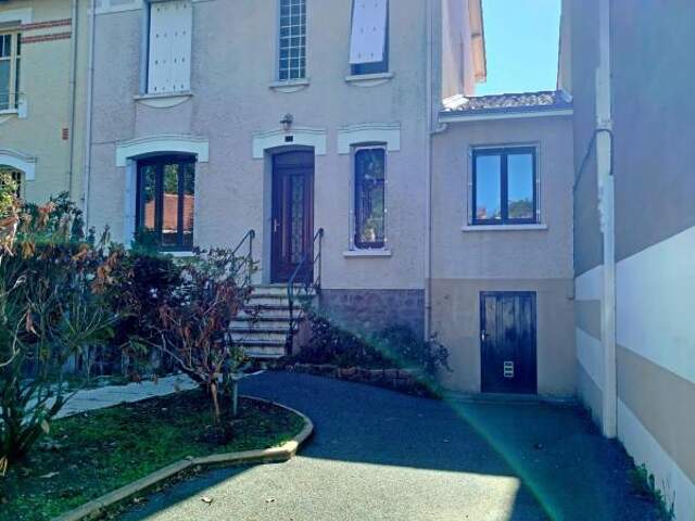 Maison À Vendre — photo du bien