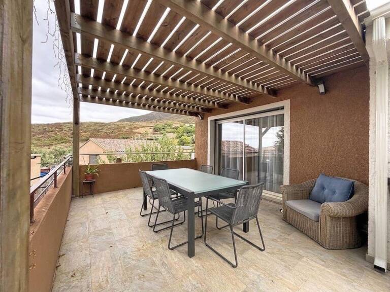 Villa récente T4 avec petite dépendance et garage — photo 1