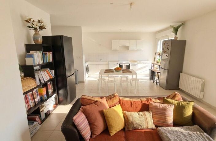 Limite MONTCHAT- Terrasse de 49 m²+balcon - Tram aux pieds-  Garage double possible — photo 3