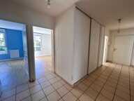 T3 NON MEUBLE de 75.70 m2 à 1266.35 € CC — photo 3