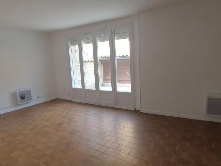 Appartement À Louer — photo 1