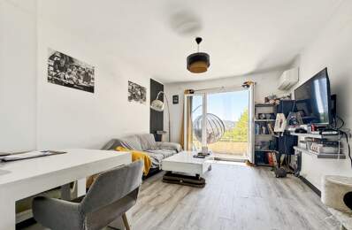 Appartement T3 avec balcon Toulon Est, vue dégagée — photo du bien