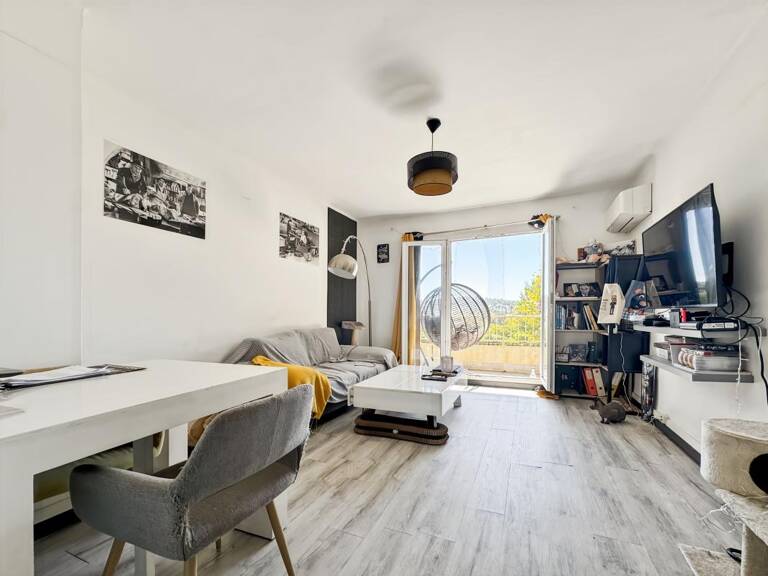 Appartement T3 avec balcon Toulon Est, vue dégagée — photo 1