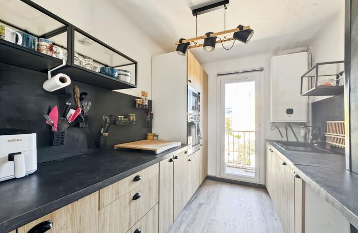 Appartement T3 avec balcon Toulon Est, vue dégagée — photo 2