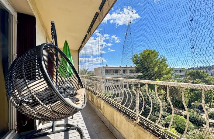 Appartement T3 avec balcon Toulon Est, vue dégagée — photo 3