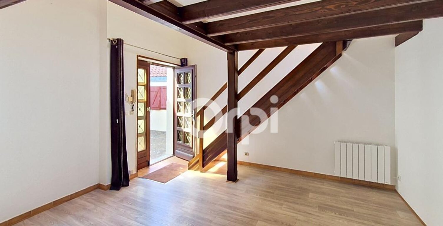 Appartement À Louer — photo 1