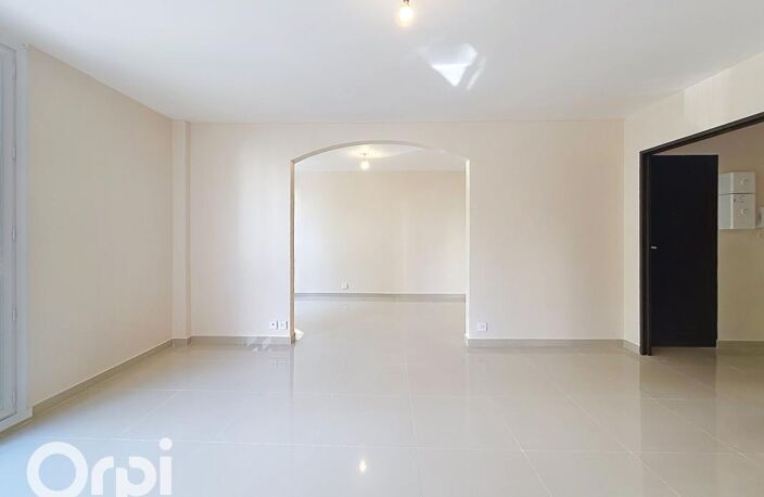 Appartement 3 pièces 77 m² – entièrement rénové – grand séjour 32 m² – box et cave — photo 3