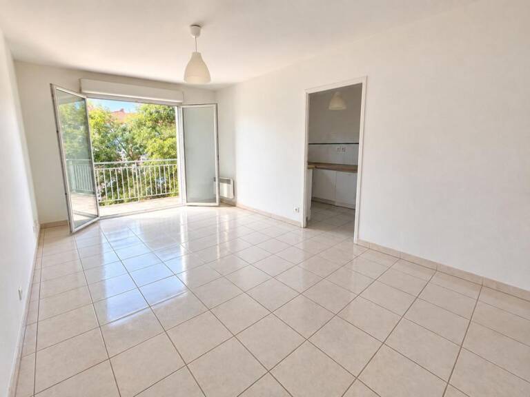 Appartement À Vendre — photo 1