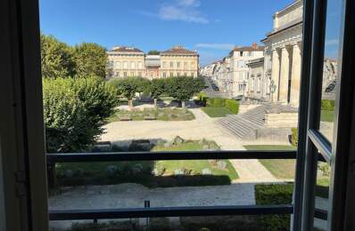 Appartement À Vendre — photo du bien